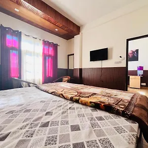 Residence Inn Homestay India