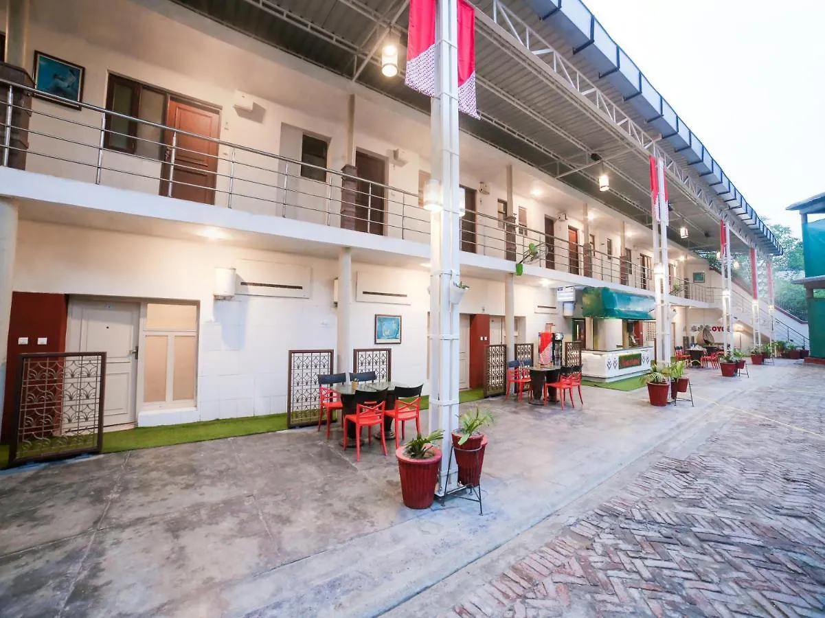 Capital O 10953 Dayal Lodge - A Boutique Hotel Agra